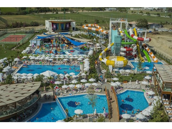 Dream World Aqua Hotel