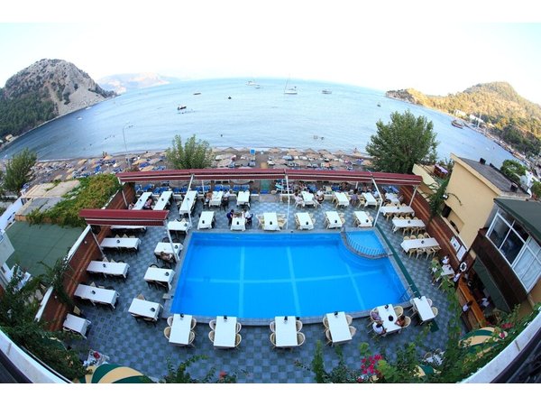 Ozcan Beach Hotel