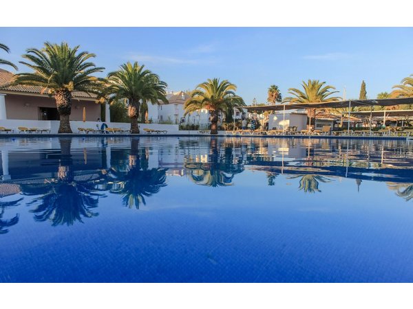 Golden Club Cabanas