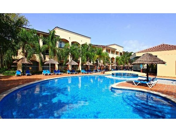Sandos Playacar Beach Resort