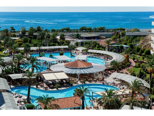 Crystal Admiral Resort
