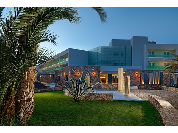 Out Of The Blue Resort and Spa