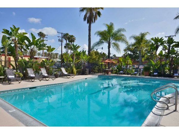 Best Western Plus Pavilions