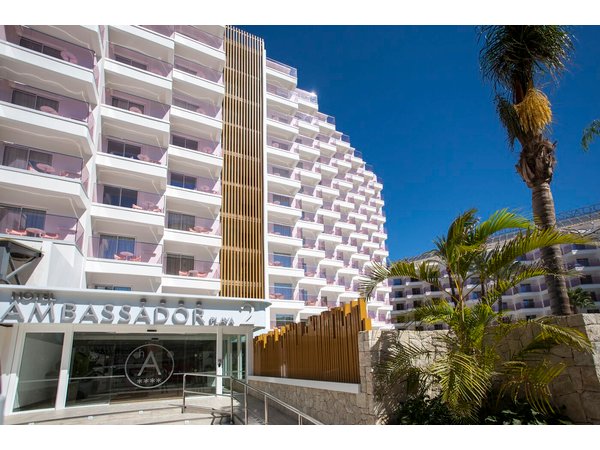 Ambassador Playa II