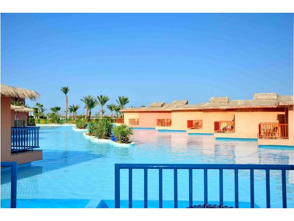 Titanic Palace And Aquapark Resort