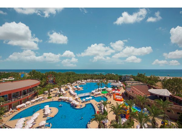 Delphin Palace