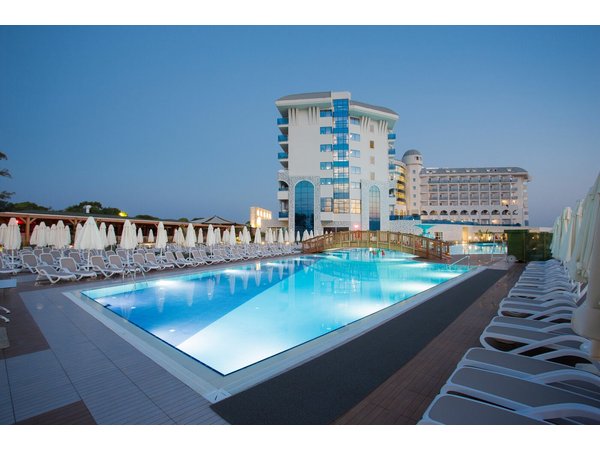 Water Side Resort and Spa