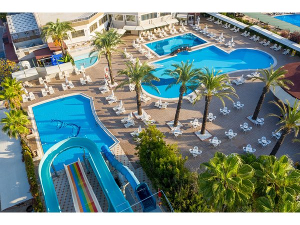 Aydinbey Famous Hotel