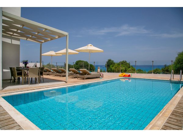 Althea Kalamies Luxury Villas