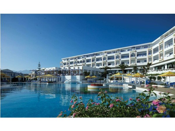 Serita Beach Hotel