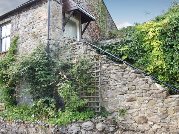 Foal Barn Cottages - Hayloft