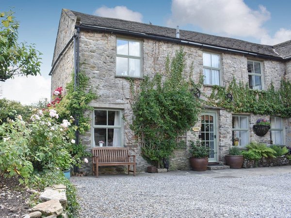Foal Barn Cottages - The Smithy