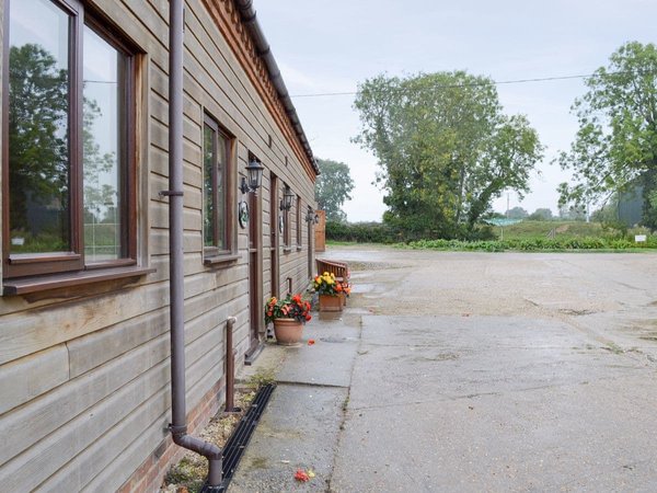 Moor Farm Stable Cottages - Dairy Cottage