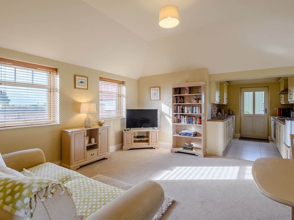 Rose Cottage Farm - The Parlour