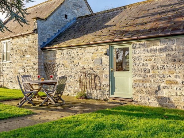 Thorney Country Cottages - Long Barn