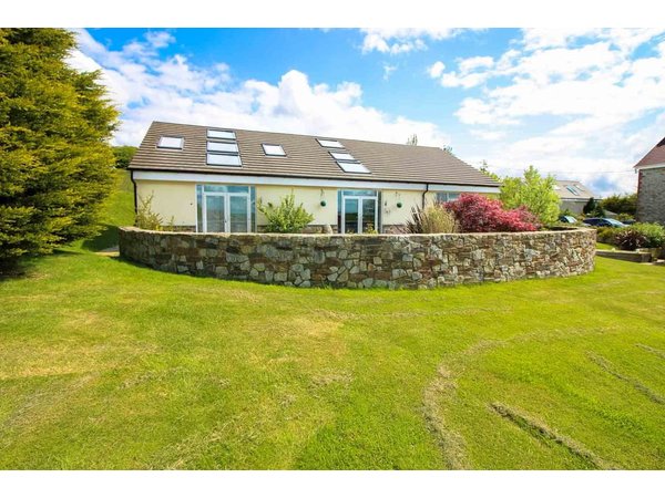 Butterbee Cottages - The Chrysalis