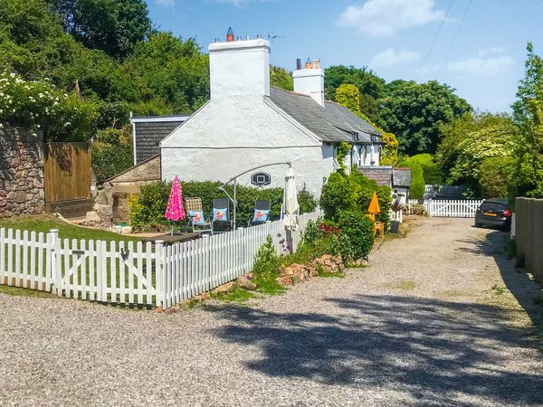 Bryn Euryn Cottage