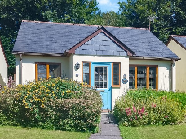 15 Pebble Cottage
