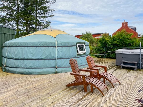 Clochforbie Yurts - Green Yurt