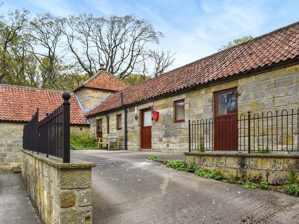 Newton House Farm - Beech Cottage