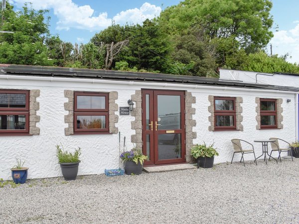 Tor View Cottage Holidays - Hosta House