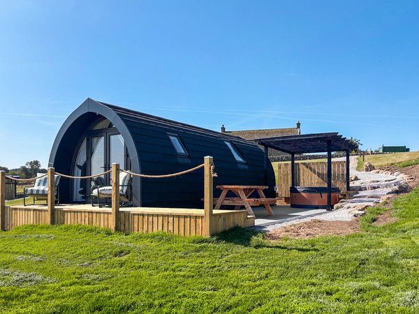 Long View Luxury Glamping - Skylark