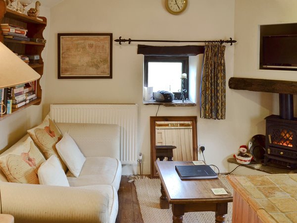 Mullions and Mushroom Cottage - Mushroom Cottage