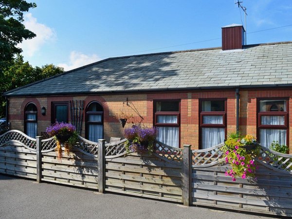 Eldin Hall Cottages - Cottage Four