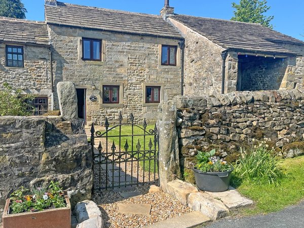 Harrop Fold Cottages - Bradley House