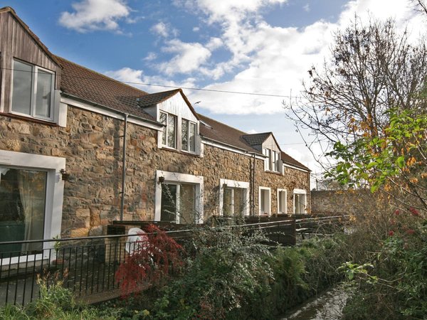 Bluebell Farm Cottages - Farne Cottage