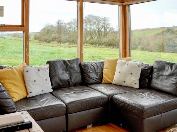 Melin Newydd Cottages - Owl Cottage