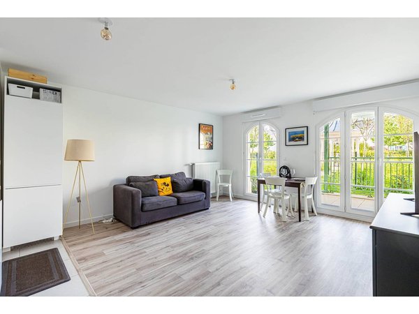 Holiday apartment in Torcy from £104 per night