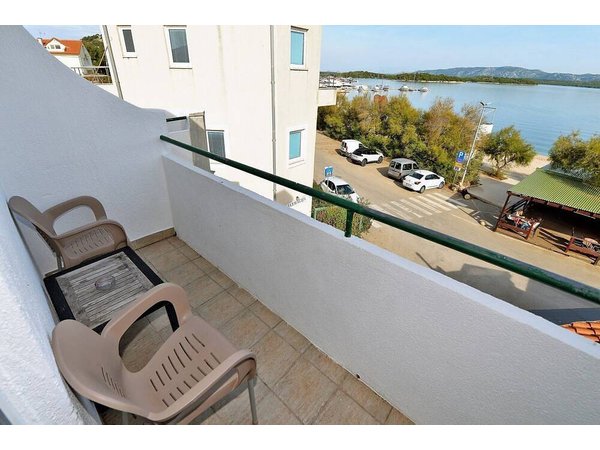 Holiday apartment in Murter from £52 per night