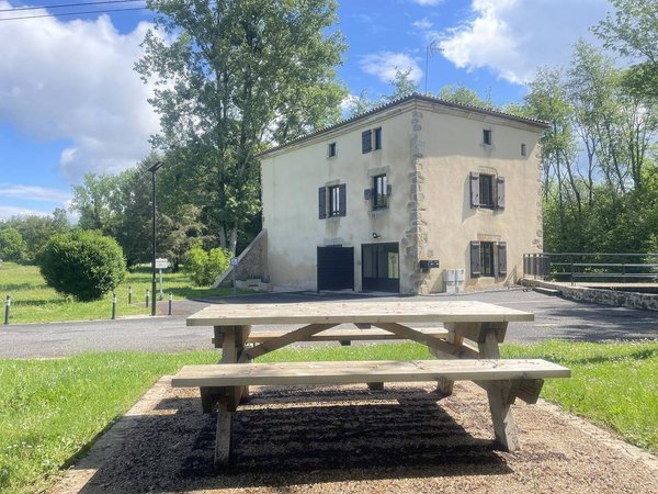 Holiday home in Charente from £54 per night