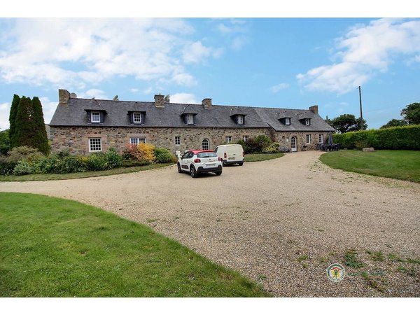 Holiday home in Côtes-d'Armor from £52 per night