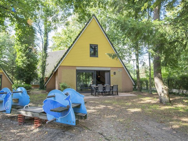 Holiday home in Oosterhout from £66 per night