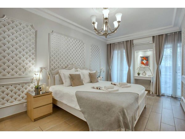 Holiday apartment in Paris from £1141 per night