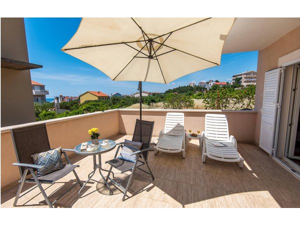 Holiday apartment in Podstrana from £39 per night