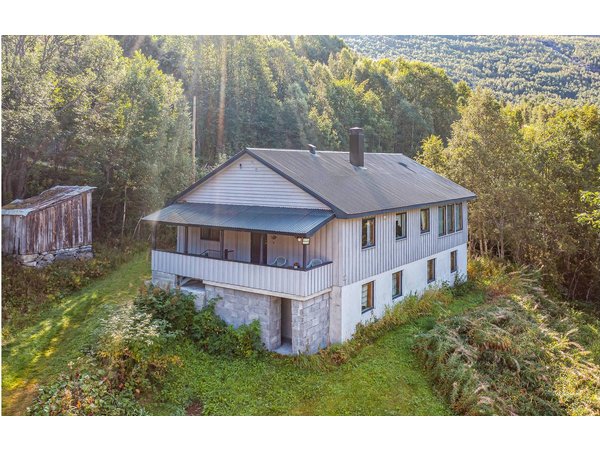 Holiday home in Luster from £37 per night