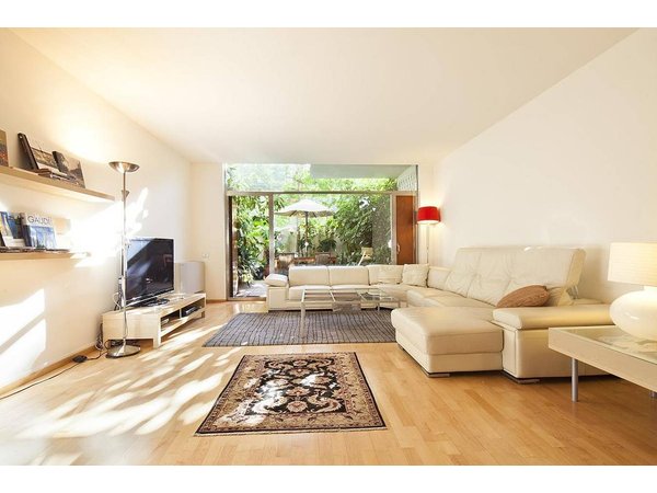Holiday apartment in Barcelona from £698 per night