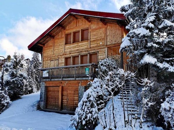 Holiday apartment in Les Gets from £377 per night