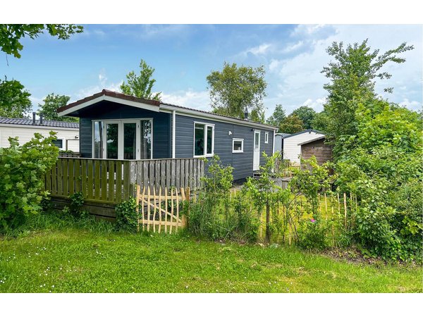 Camping in Mudflat from £91 per night