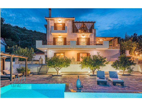 Holiday home in Samos from £367 per night