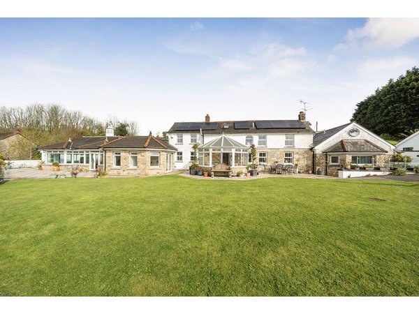 Holiday home in Cornwall from £478 per night