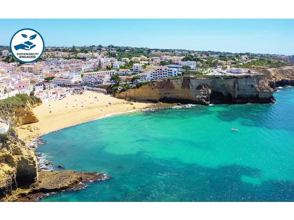 Holiday apartment in Lagoa from £90 per night