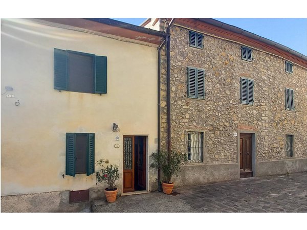 Holiday home in Lucca Province from £49 per night