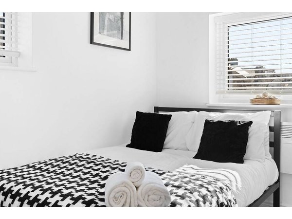 Holiday apartment in London from £73 per night