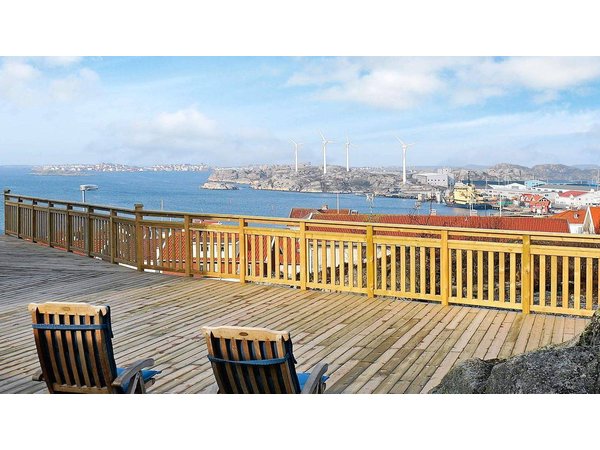Holiday home in Tjörn from £33 per night