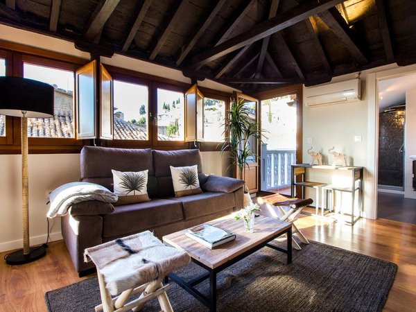 Holiday apartment in Granada from £97 per night