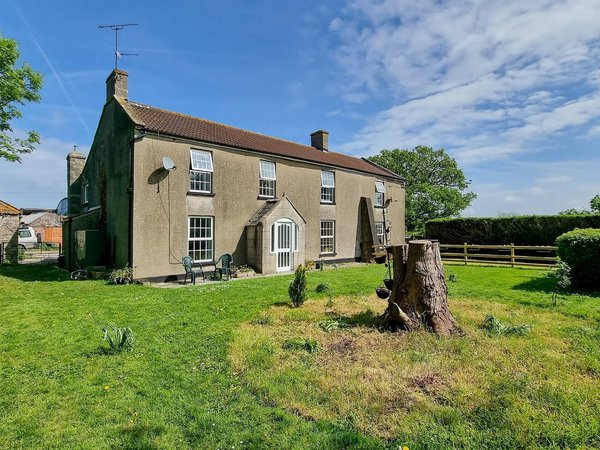 Holiday home in North Somerset from £69 per night